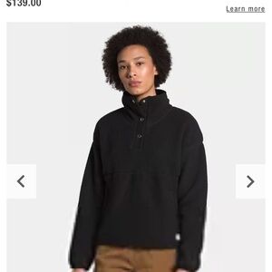 North face new with tags size L fleece